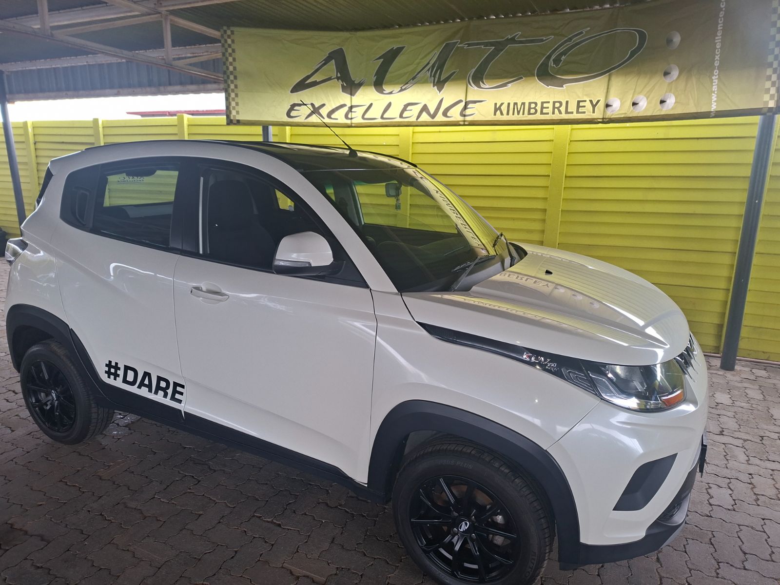 2022 MAHINDRA Kuv 100 k6 1.2