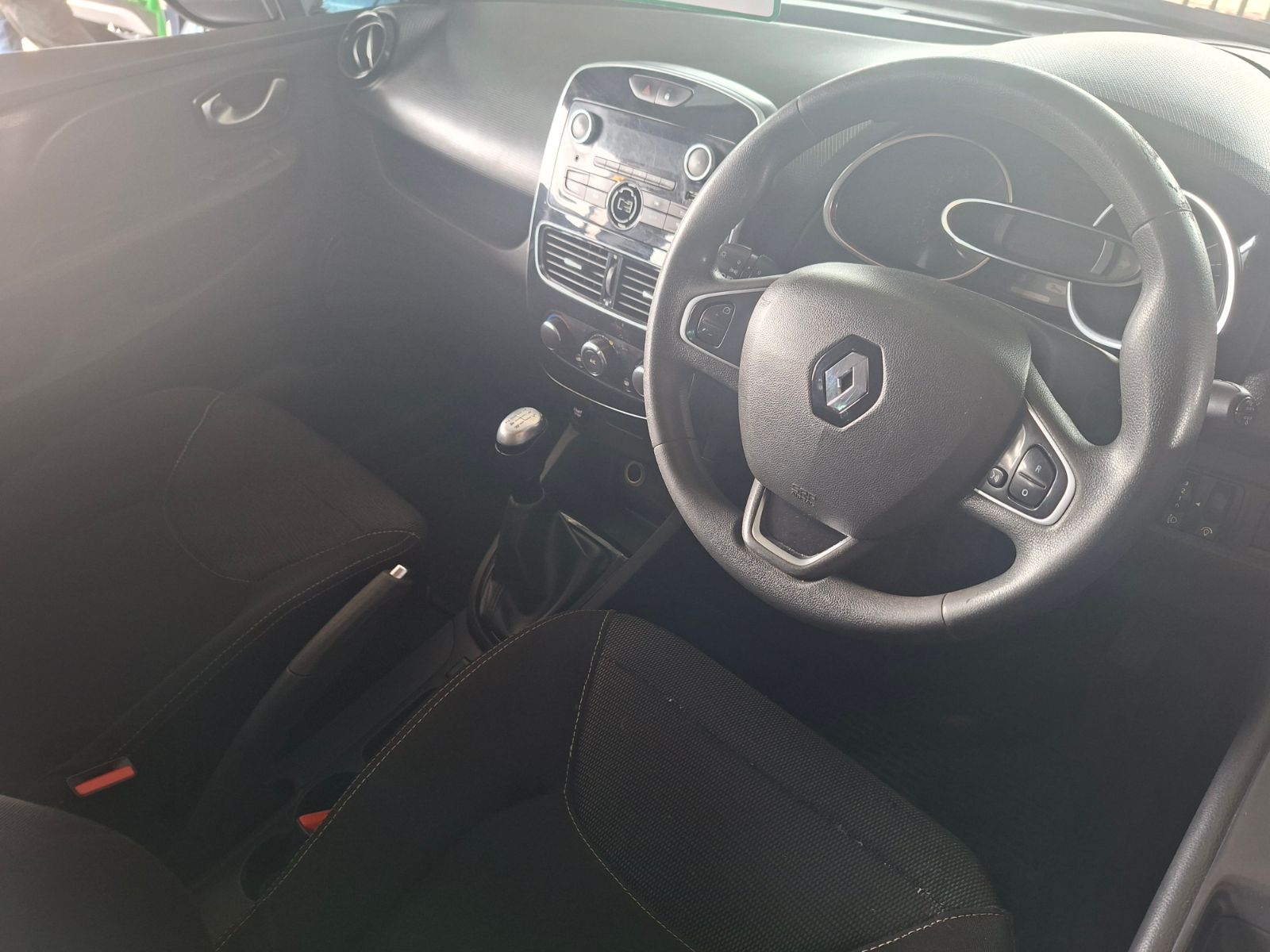 2020 Renault Clio 900T Aurhentique – photo 8