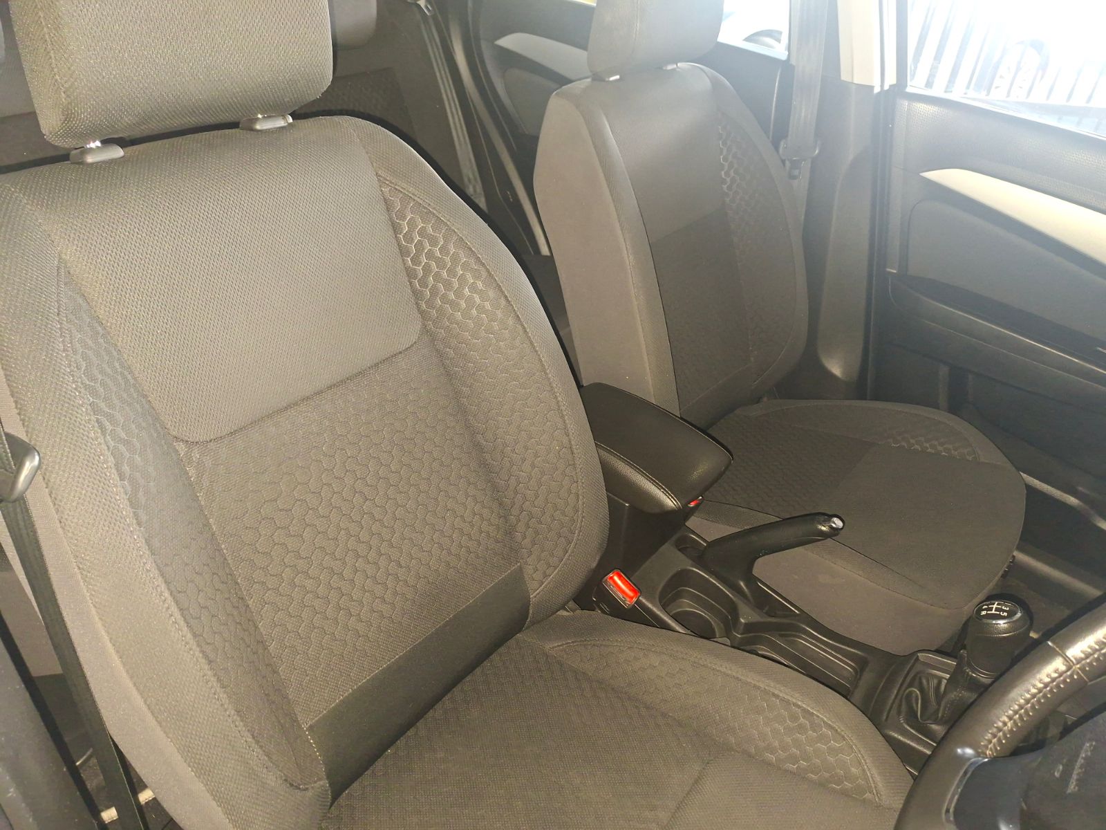 2022 Toyota Urban Cruiser 1.5xr – photo 8