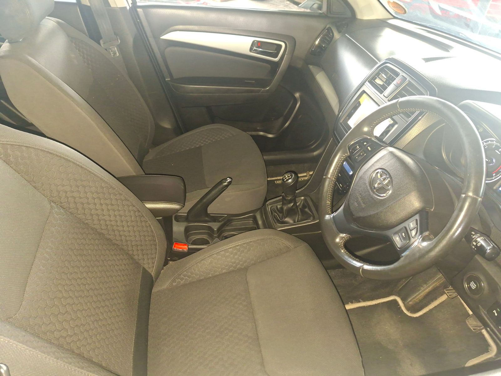 2022 Toyota Urban Cruiser 1.5xr – photo 9